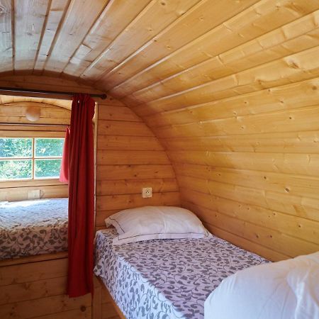 Les Tonneaux Bourguignons Du Carre Saint Pierre Hotel Marey-les-Fussey Exterior foto